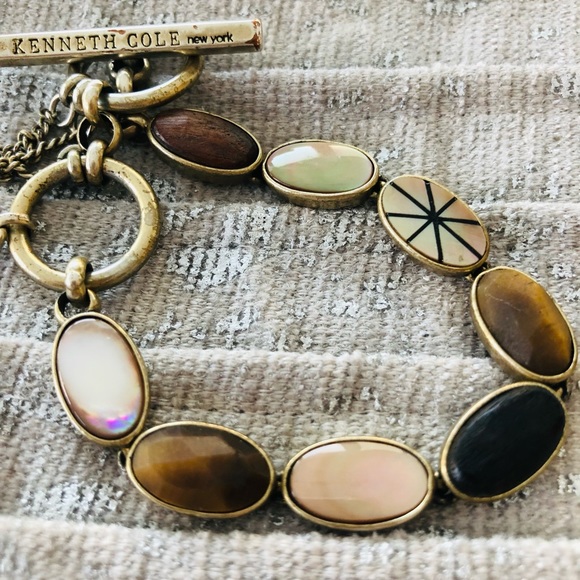 Kenneth Cole gold metal bracelet - Picture 4 of 5